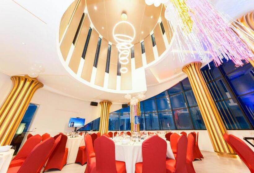 The All Suite Pentacity Hotel Balikpapan