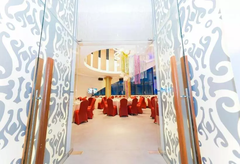 The All   Suite Pentacity Hotel Balikpapan