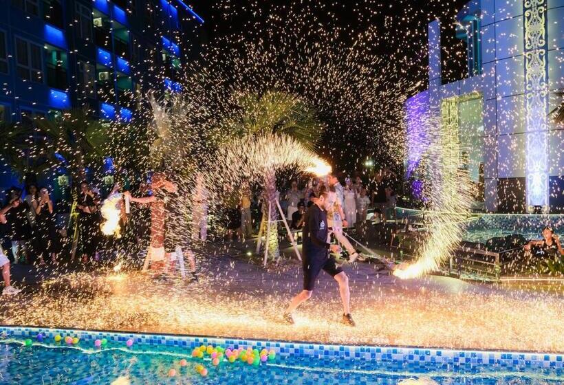 The All Suite Pentacity Hotel Balikpapan