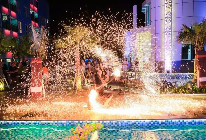 The All   Suite Pentacity Hotel Balikpapan