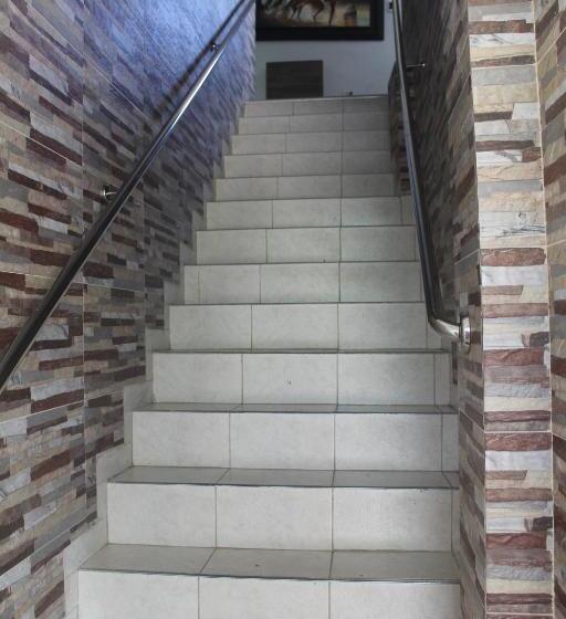 هتل Primavera Riohacha