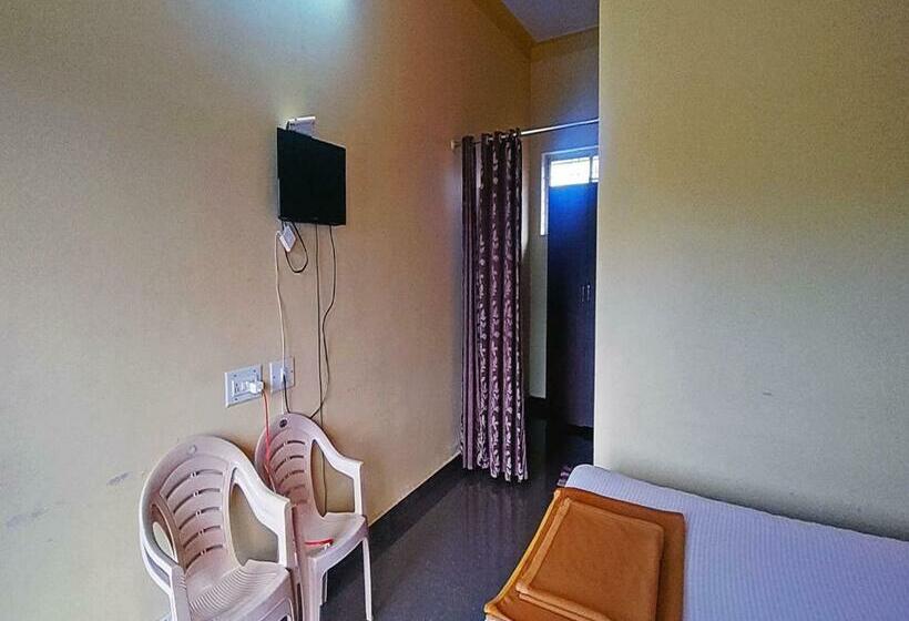 Отель Staymaker Kabini Lodge