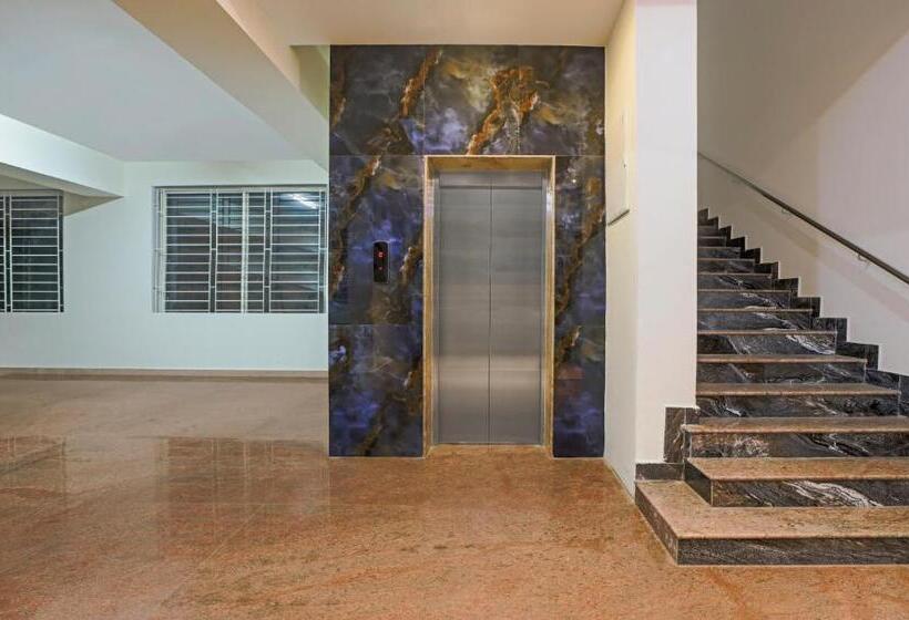 Hotel Treebo Naaz Royal