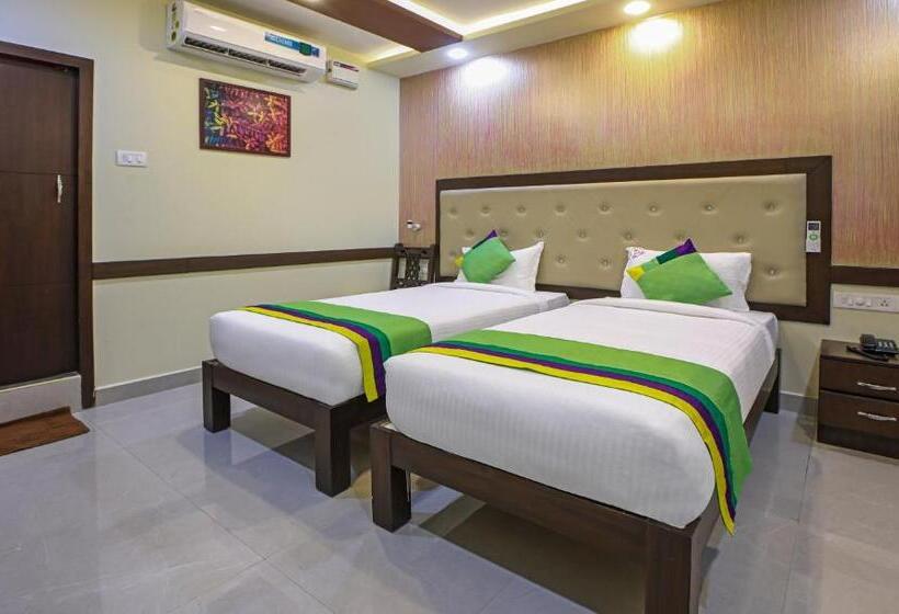 Hotel Treebo Naaz Royal