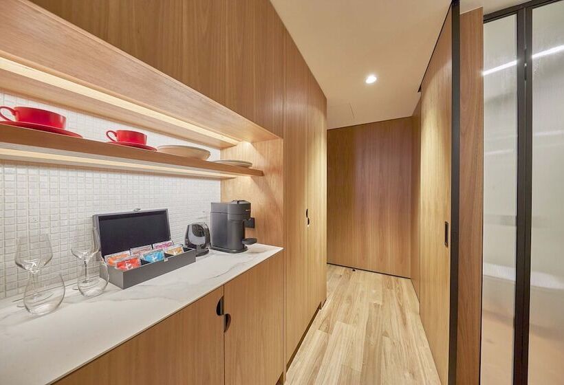 Wonil Hotel Perth Handwritten Collection