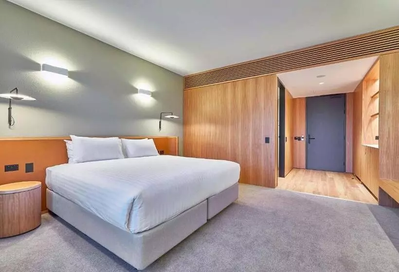 Wonil Hotel Perth   Handwritten Collection