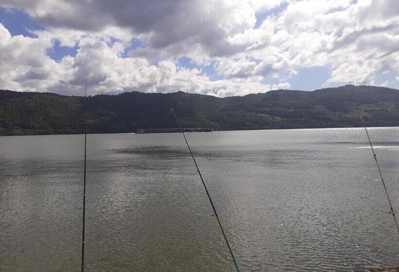 Пансион Cazanele Dunarii La Cumatru