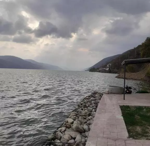 Majatalo Cazanele Dunarii La Cumatru