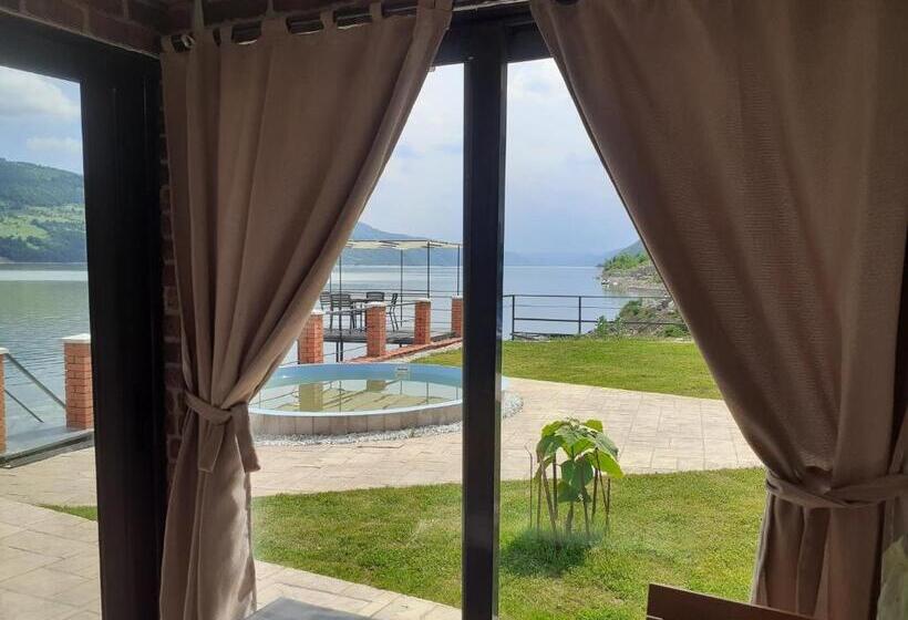 Пансион Cazanele Dunarii La Cumatru