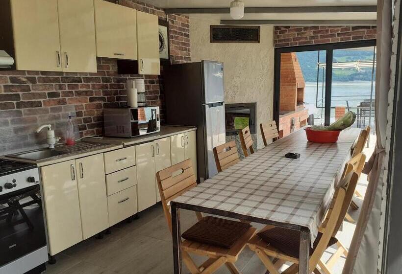 Пансион Cazanele Dunarii La Cumatru