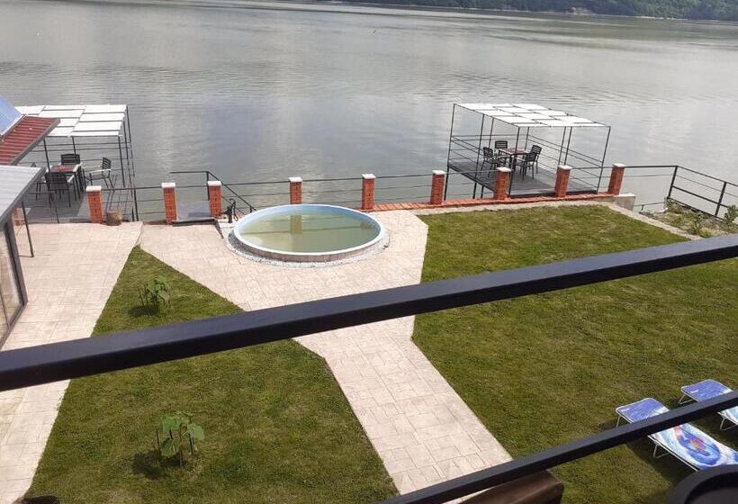 Пансион Cazanele Dunarii La Cumatru