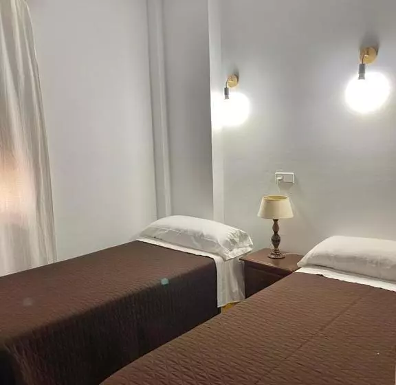 ペンション Hostal Casa López