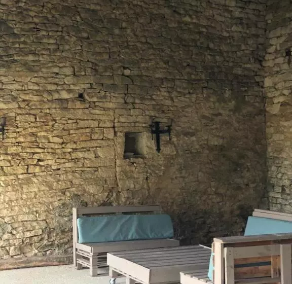 Majatalo Les Divines Bourgogne