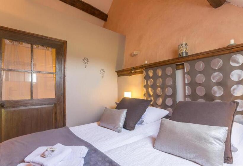 פנסיון Les Divines Bourgogne