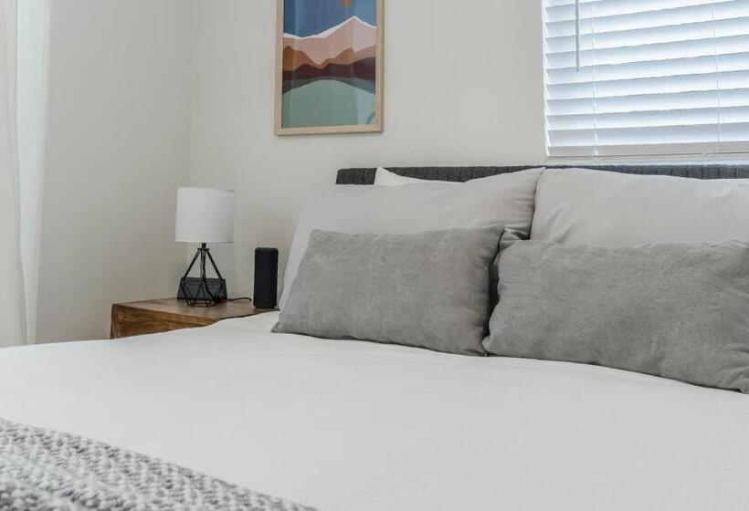 پانسیون Luxury Tiny Home 2 Miles From Downtown Orlando