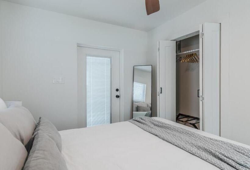 پانسیون Luxury Tiny Home 2 Miles From Downtown Orlando