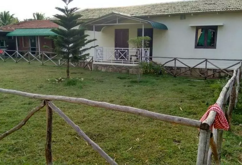 ペンション Maravakandy Farm And Guest House