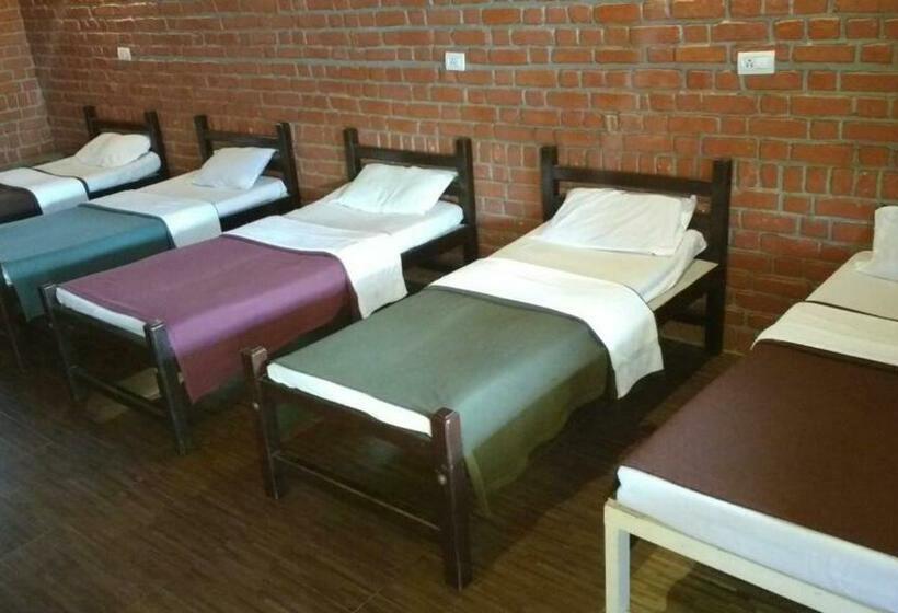 Majatalo Maravakandy Farm And Guest House