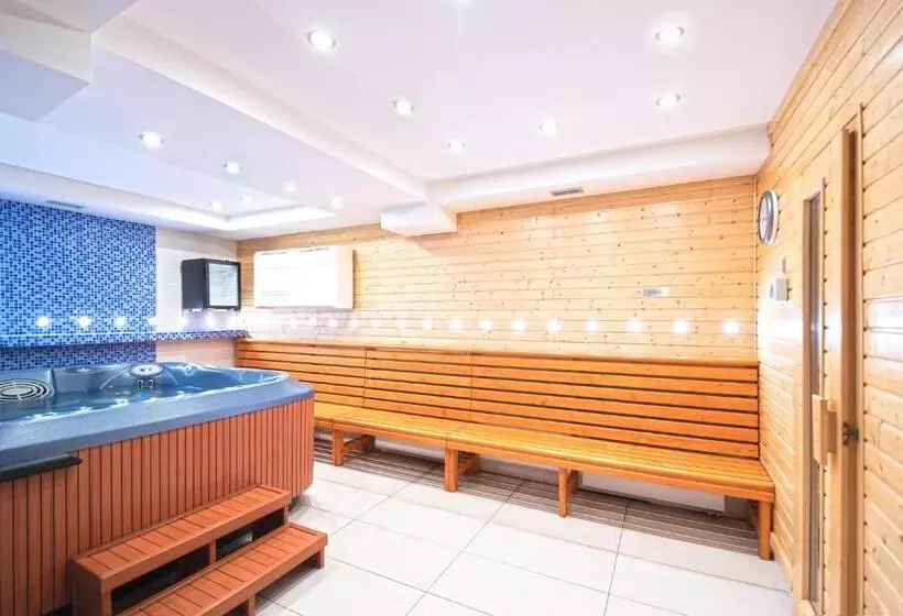 Majatalo Penzion Avionika