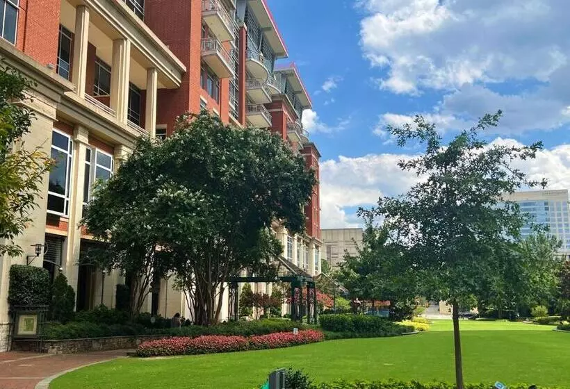 Bposhtels Charlotte   Hostel