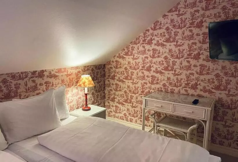 Apertins Hotell