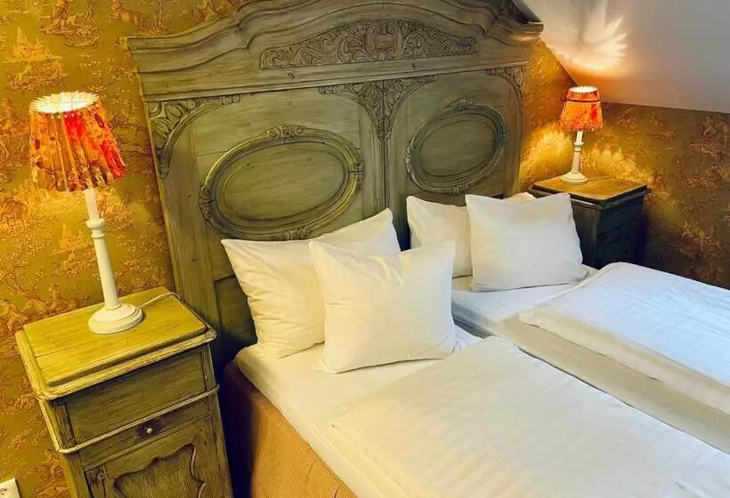 Apertins Hotell