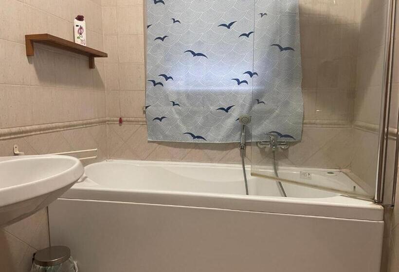 تختخواب و صبحانه Bb Nuova Fiera Di Roma