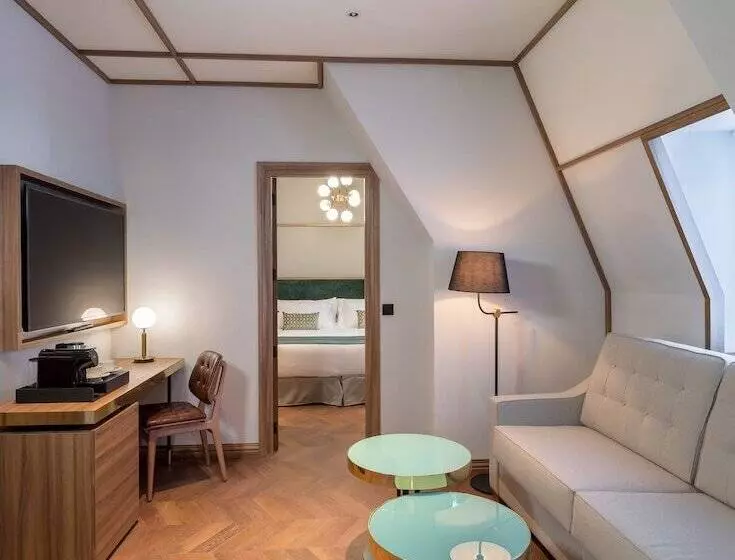 Canfranc Estación, A Royal Hideaway Hotel   Gran Lujo