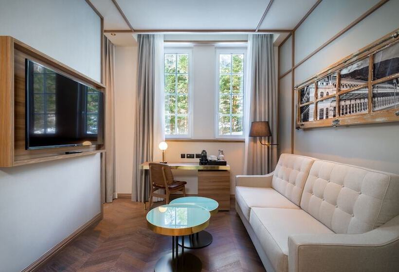 Canfranc Estación, A Royal Hideaway Hotel   Gran Lujo