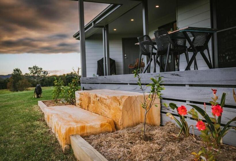 فندق Clarrie S Green