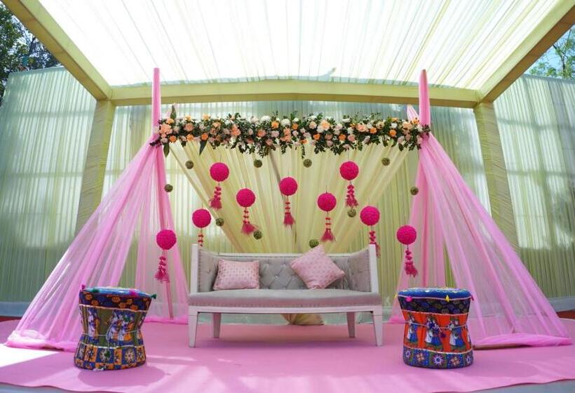 فندق Goa Country Club