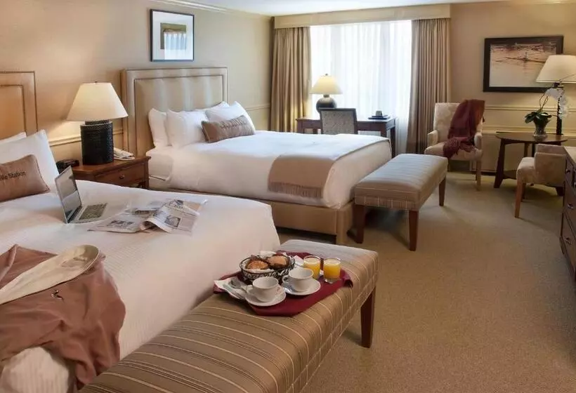 Hotelli Lambertville Station Inn