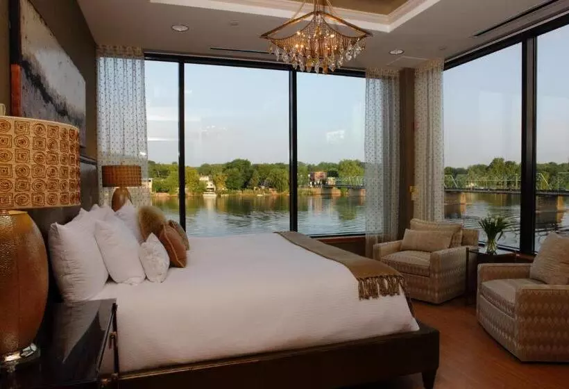 Hotelli Lambertville Station Inn