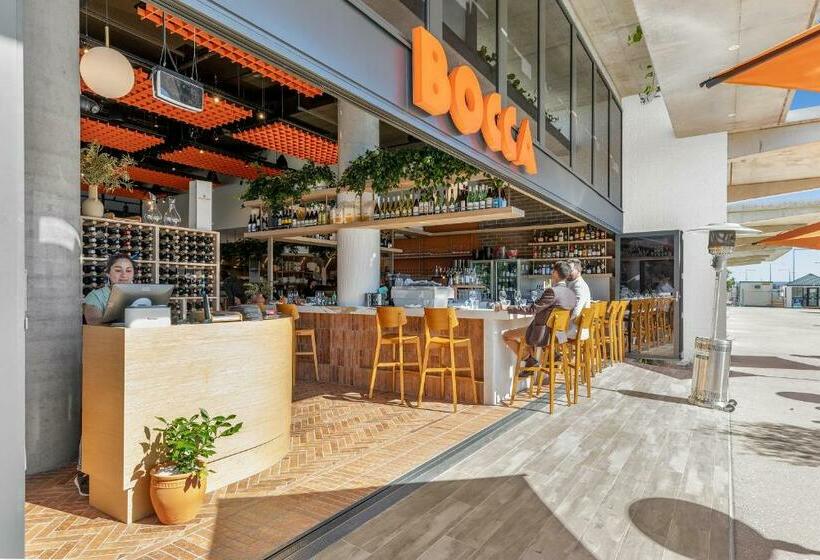 酒店 Oceanus Bokarina Beach