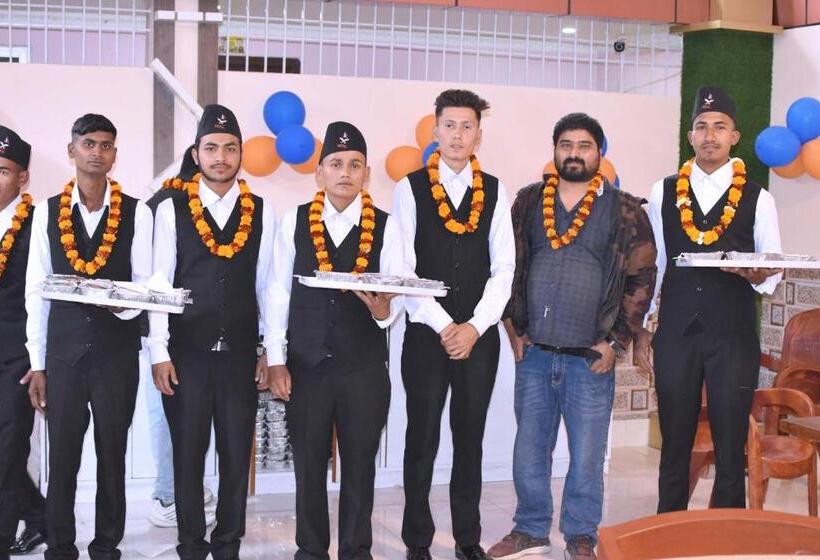 هتل Perfect Plaza