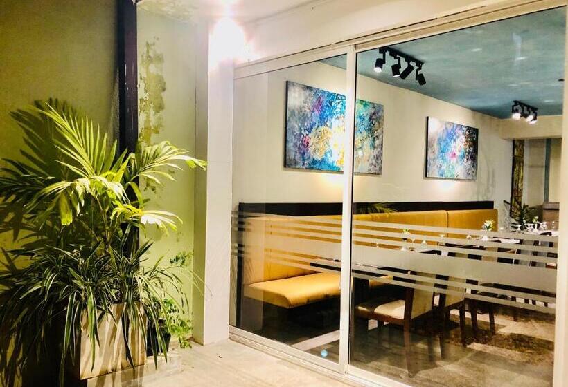 בית מלון כפרי Tropic Inn   Mount Lavinia