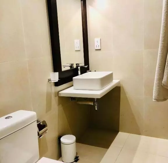 ホテル Tropic Inn   Mount Lavinia