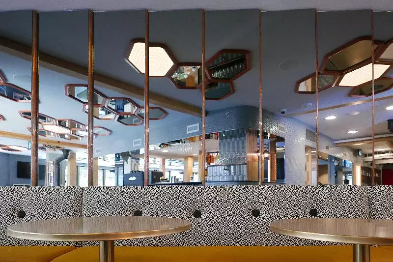 ユースホステル Pangea Pod