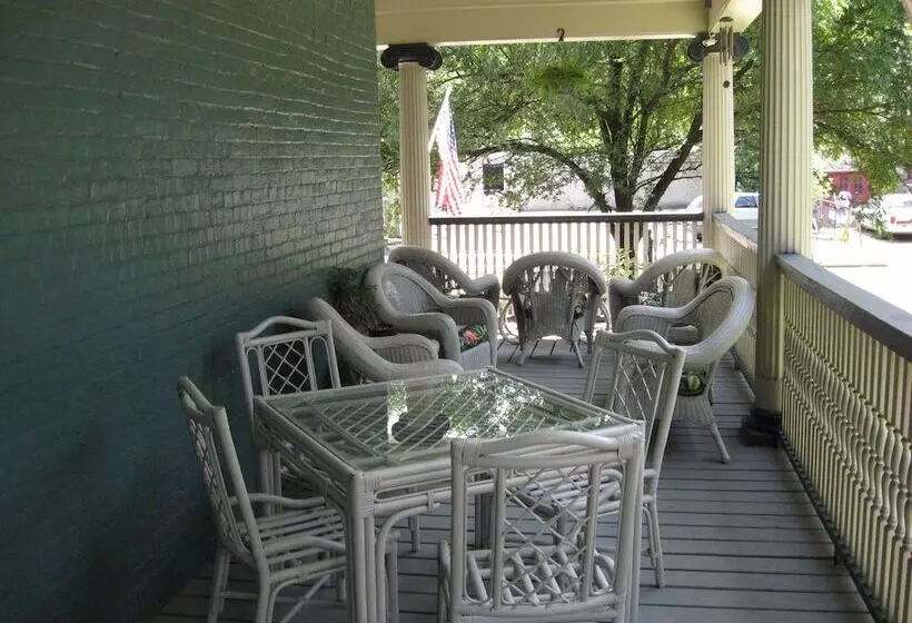 Bayberry House Bed And Breakfast