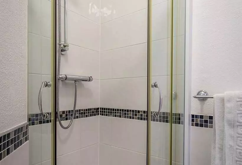 Bed and Breakfast Ashgrove House