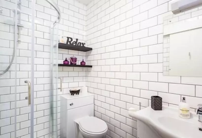 Bed and Breakfast Ashgrove House