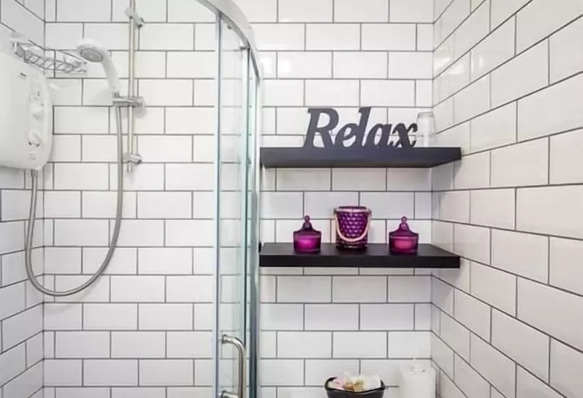 Bed and Breakfast Ashgrove House