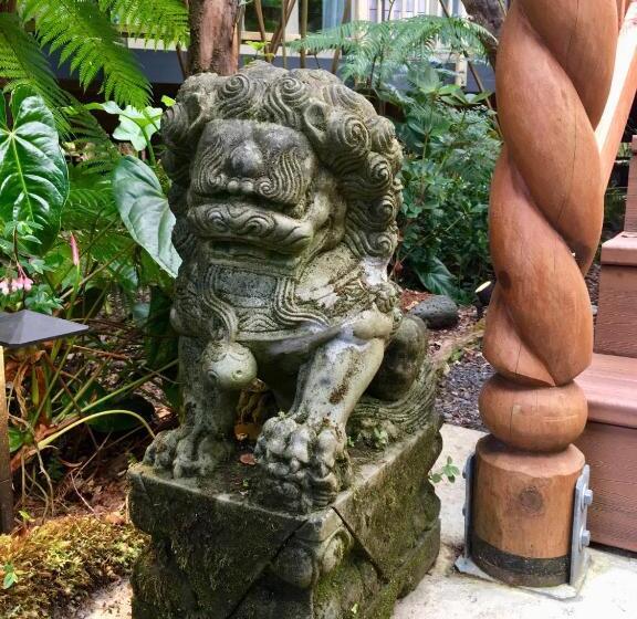 住宿加早餐  At The Craters Edge