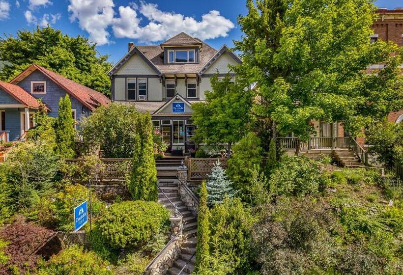 مبيت وإفطار Cloudside