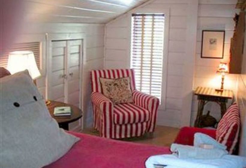 ベッドアンドブレックファースト Fanny's