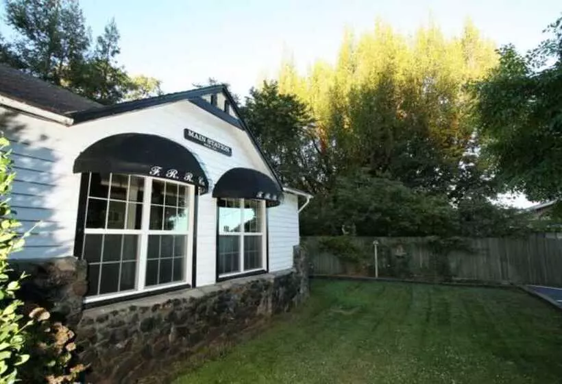 Featherbed Railroad B&b Resort