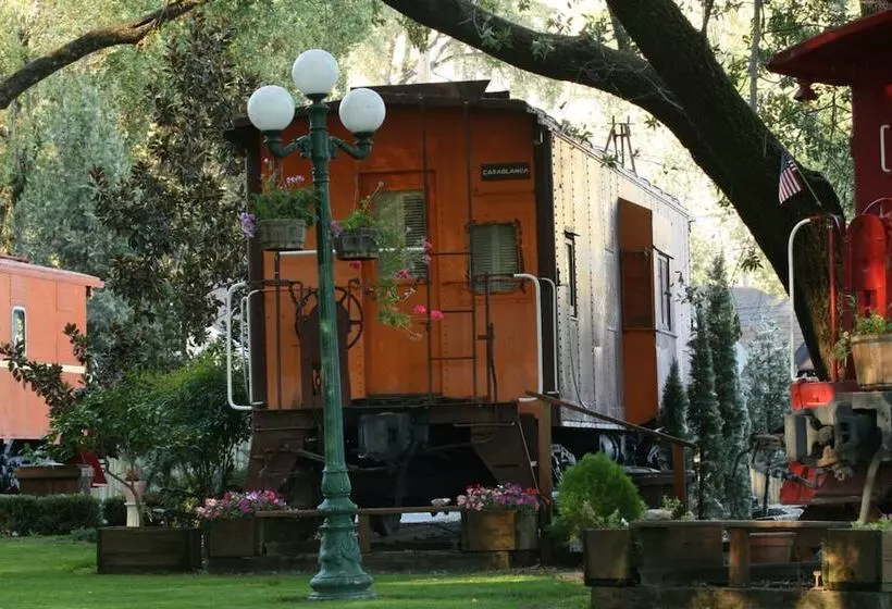 Featherbed Railroad B&b Resort