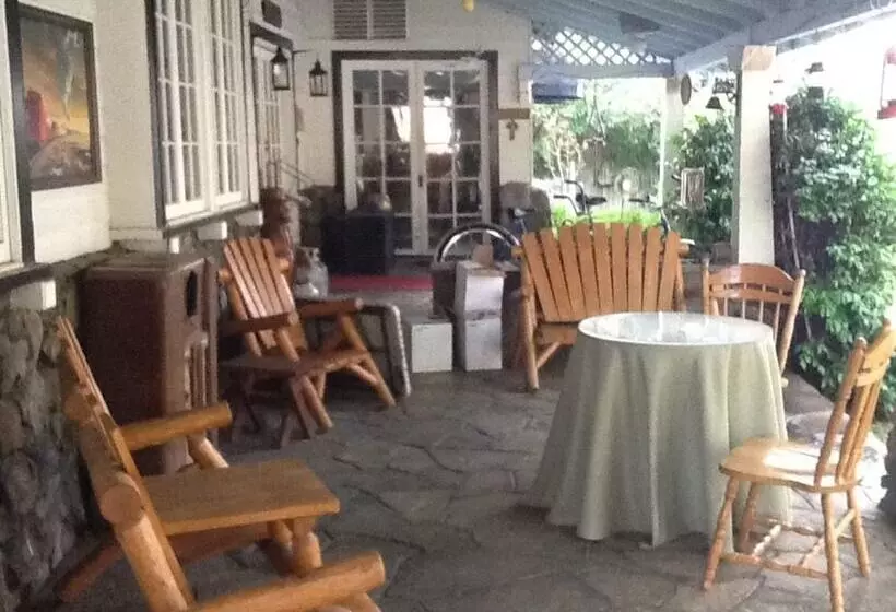 Featherbed Railroad B&b Resort