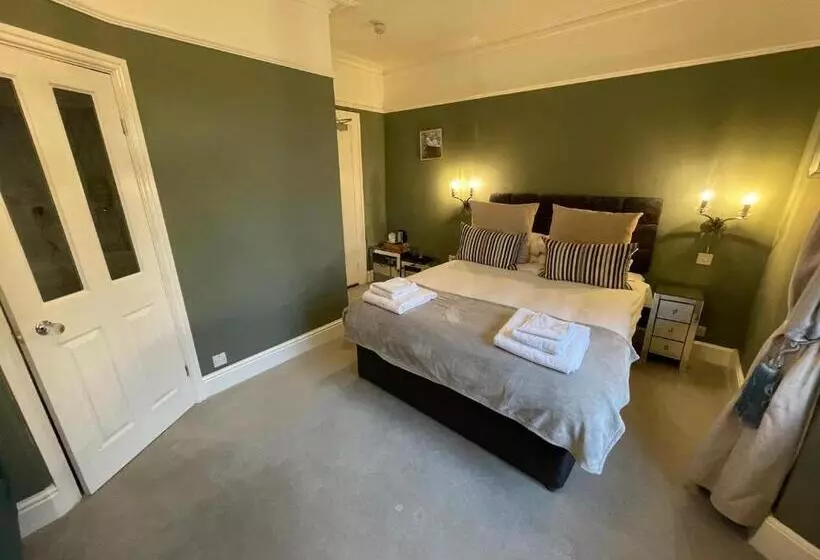 Bed and Breakfast Ferndale   Lodge