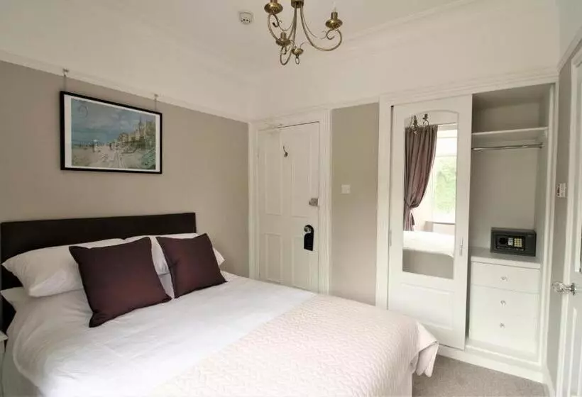 Bed and Breakfast Ferndale   Lodge